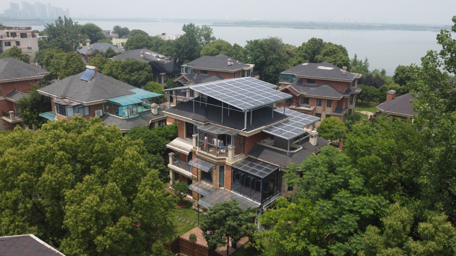 湖北威廉希尔williamhill绿色能源有限公司