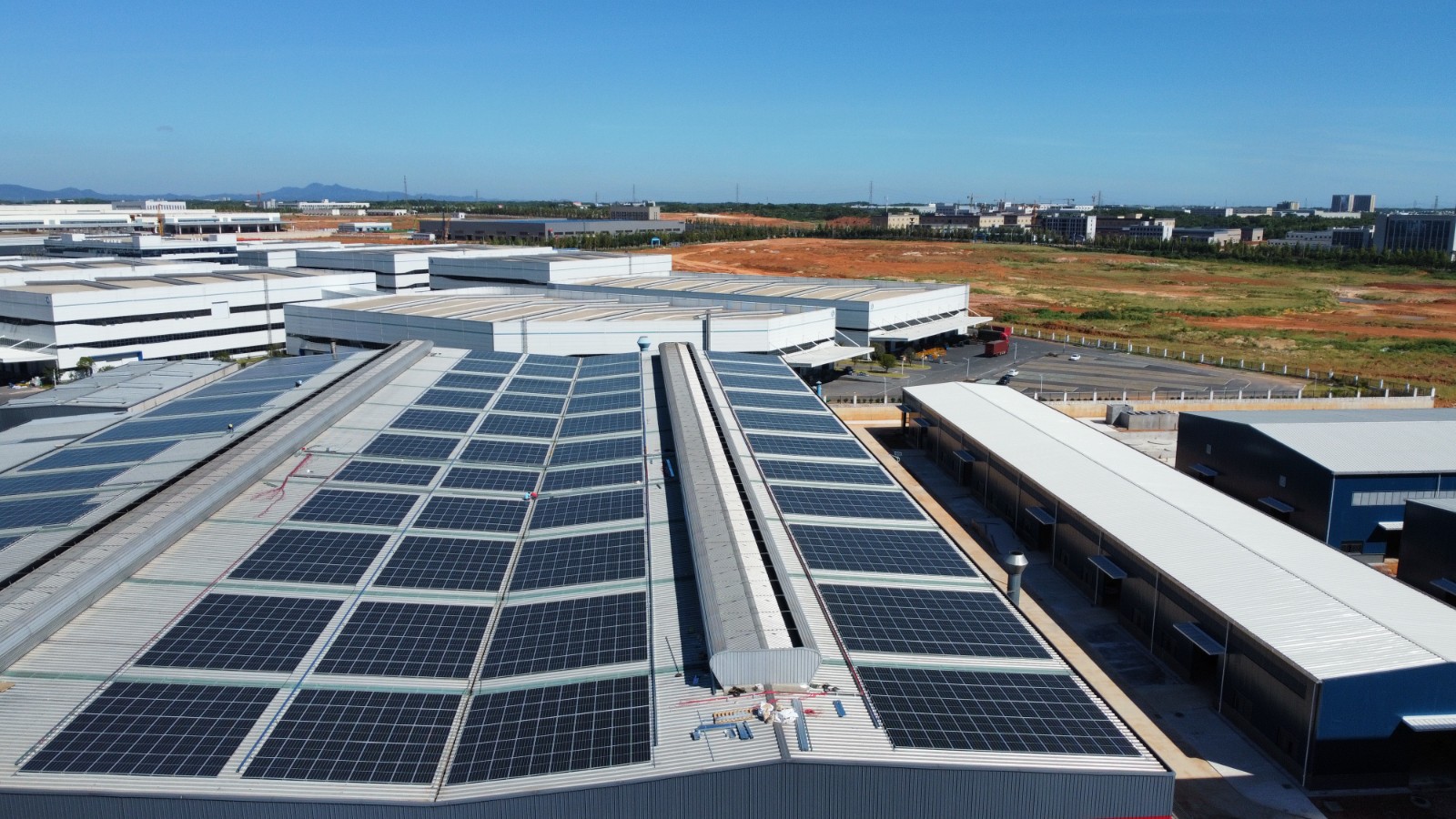 国家能源局：今年我国可再生能源装机将突破1100GW